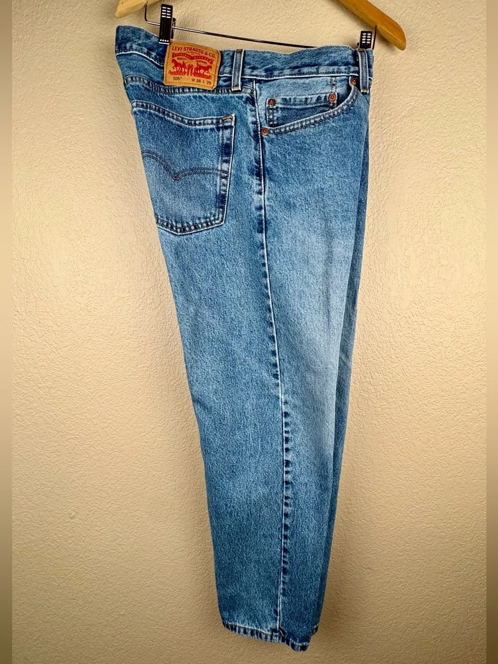 Levi’s men’s 505 jeans. Fair to good pre-owned condition. Waist 36  Length 29